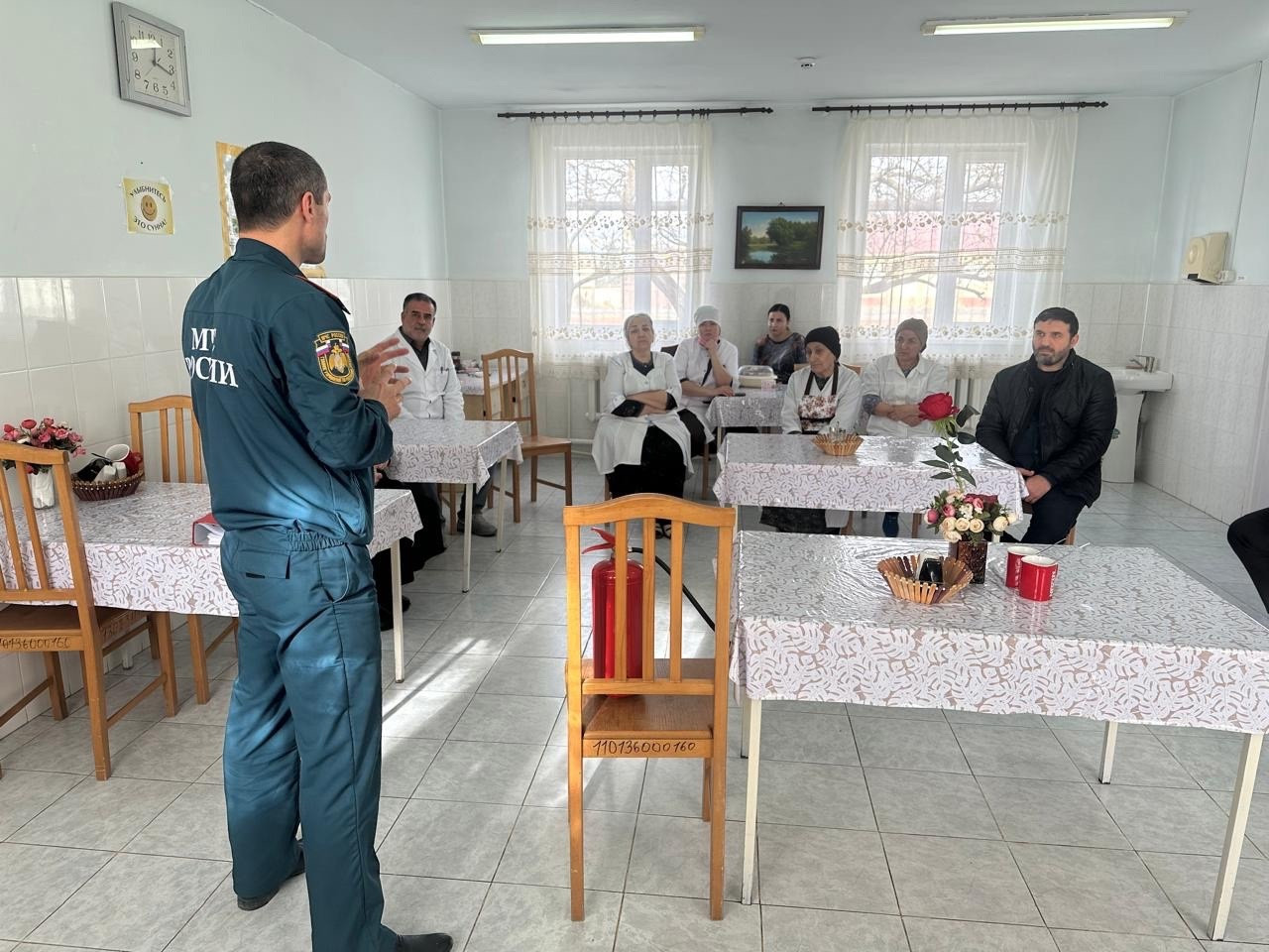 Сотрудниками ОНД и ПР 6 проведен профилактический визит в ГБУ РД Комплексный центр социального обслуживания населения в МО «Кизилюртовский район».